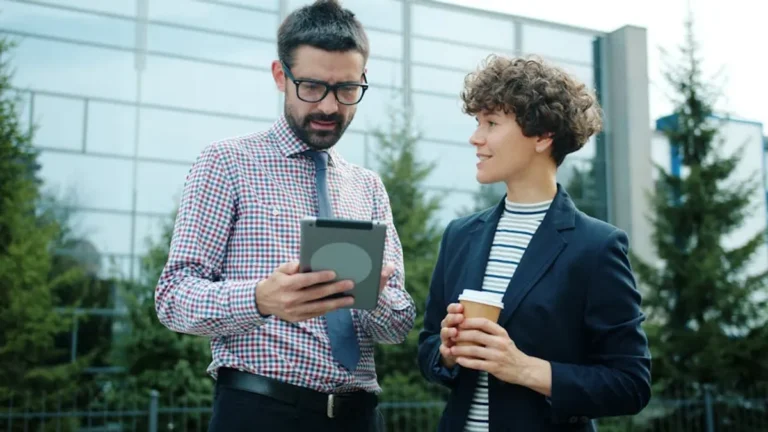 How to Build Strong Teams in Mobile RPGs