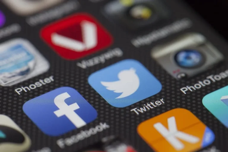 The social media search intent behind theinstanavigation.com, explained